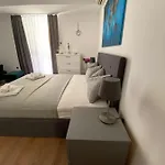 Nada *