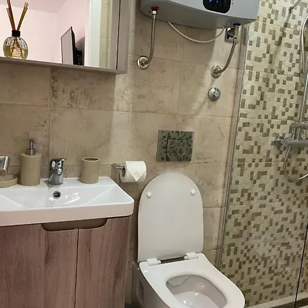 فيلة Nada زاتون