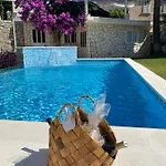 Villa Nada *