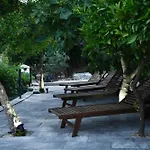 Nada Villa