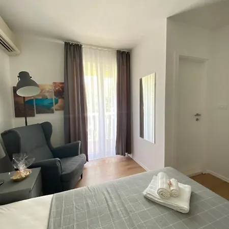 Nada Вилла Затон