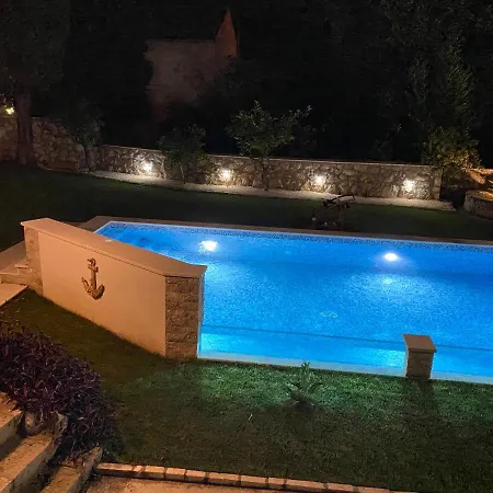 Nada * Zaton (Dubrovnik-Neretva)