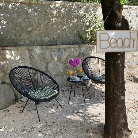 Nada Villa *